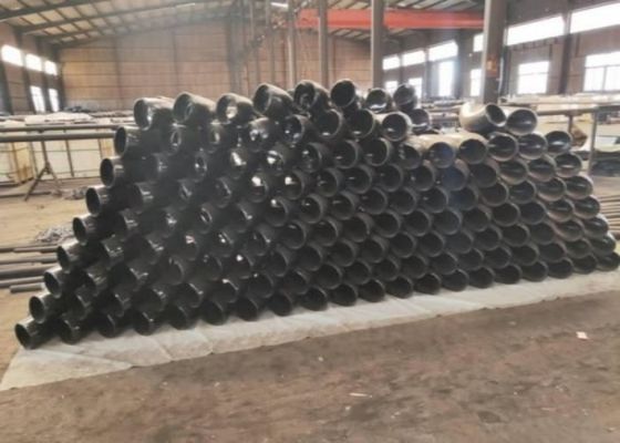 A105 Wyposażenie rury ze stali węglowej Grubość Sch10-Xxs 2-60mm Prasa robocza PN25