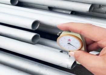 Rury z stali nierdzewnej o grubości 0,3 mm-150 mm, wielkości 1/4 cali - 48 cali i długości 2000 mm-12000 mm