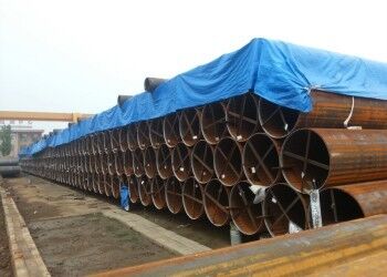 Rurociąg ze stali LSAW o średnicy zewnętrznej 355,6 mm-2320 mm, grubości ściany 5 mm-50 mm i powłoki 3PE do trwałego transportu płynów